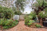 https://images.listonce.com.au/custom/160x/listings/3-waratah-street-bentleigh-east-vic-3165/300/01905300_img_11.jpg?qtgeM7BynYU