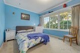 https://images.listonce.com.au/custom/160x/listings/3-whalley-court-doncaster-east-vic-3109/914/00366914_img_08.jpg?tE4w1NWODWg