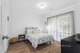 https://images.listonce.com.au/custom/160x/listings/3-wickham-place-castlemaine-vic-3450/740/01501740_img_06.jpg?BjtPC-3BsW8