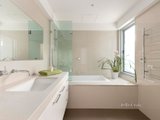 https://images.listonce.com.au/custom/160x/listings/3-woolley-street-essendon-vic-3040/872/00981872_img_13.jpg?bGFkaRGxNl0