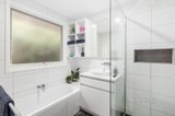 https://images.listonce.com.au/custom/160x/listings/3-wurrunjerri-place-viewbank-vic-3084/022/01565022_img_12.jpg?qVPaz3o-urY