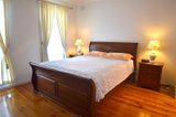 https://images.listonce.com.au/custom/160x/listings/3-yandell-close-vermont-south-vic-3133/922/01726922_img_07.jpg?UXDkSag8nL0