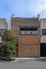 https://images.listonce.com.au/custom/160x/listings/30-amelia-street-brunswick-vic-3056/418/01602418_img_08.jpg?jdYLjCabKmk