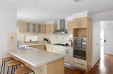 https://images.listonce.com.au/custom/160x/listings/30-arcadia-way-eltham-north-vic-3095/320/01736320_img_05.jpg?SFFiBEgVW6I
