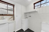 https://images.listonce.com.au/custom/160x/listings/30-ashworth-street-albert-park-vic-3206/216/01922216_img_15.jpg?K1UV1zB_SEI