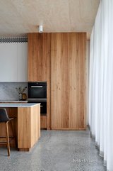 https://images.listonce.com.au/custom/160x/listings/30-atkins-street-kew-vic-3101/791/01737791_img_18.jpg?BsYysWgP2KY