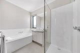 https://images.listonce.com.au/custom/160x/listings/30-beekeeper-road-armstrong-creek-vic-3217/819/01698819_img_08.jpg?-DMasesSv7M