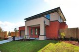 https://images.listonce.com.au/custom/160x/listings/30-bennison-street-croydon-vic-3136/249/01942249_img_02.jpg?HkmpQbBR82g
