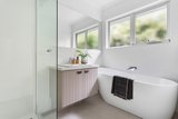 https://images.listonce.com.au/custom/160x/listings/30-bundoran-parade-mont-albert-north-vic-3129/135/01683135_img_09.jpg?xkLetixgBIA