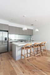https://images.listonce.com.au/custom/160x/listings/30-bundoran-parade-mont-albert-north-vic-3129/238/01719238_img_05.jpg?wrZT56S1dhk