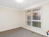 https://images.listonce.com.au/custom/160x/listings/30-cambridge-road-mooroolbark-vic-3138/277/01526277_img_09.jpg?GAw2VyEaAe8