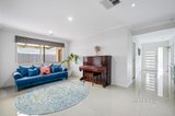 https://images.listonce.com.au/custom/160x/listings/30-carinya-road-vermont-vic-3133/749/01727749_img_04.jpg?rdmCaGuFT4A