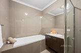 https://images.listonce.com.au/custom/160x/listings/30-carinya-road-vermont-vic-3133/749/01727749_img_12.jpg?9CpLI34w_40