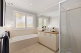 https://images.listonce.com.au/custom/160x/listings/30-cascades-view-yallambie-vic-3085/966/00711966_img_09.jpg?M49gIQy_dhM
