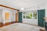 https://images.listonce.com.au/custom/160x/listings/30-chapman-street-macleod-vic-3085/326/01780326_img_03.jpg?uf53mfkzOHU