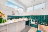 https://images.listonce.com.au/custom/160x/listings/30-churinga-avenue-mitcham-vic-3132/377/01940377_img_09.jpg?L8AVFzexoZ8