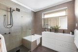 https://images.listonce.com.au/custom/160x/listings/30-clifton-street-bentleigh-east-vic-3165/915/01701915_img_10.jpg?7PrdODyChGM