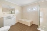 https://images.listonce.com.au/custom/160x/listings/30-craig-road-plenty-vic-3090/510/01815510_img_14.jpg?5r89PbDOoXc