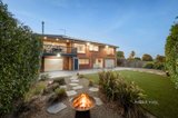 https://images.listonce.com.au/custom/160x/listings/30-crown-point-ridge-chirnside-park-vic-3116/698/01632698_img_17.jpg?scIpevIVszs