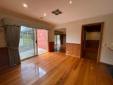 https://images.listonce.com.au/custom/160x/listings/30-cullinan-road-batesford-vic-3213/637/01737637_img_22.jpg?NgPFj93_qZc