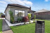 https://images.listonce.com.au/custom/160x/listings/30-cuthberts-road-alfredton-vic-3350/586/01182586_img_13.jpg?8lATnN8Eznk