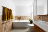 https://images.listonce.com.au/custom/160x/listings/30-darebin-road-northcote-vic-3070/296/01765296_img_08.jpg?T1qzknaAdP0