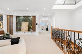 https://images.listonce.com.au/custom/160x/listings/30-doynton-parade-mount-waverley-vic-3149/690/01860690_img_14.jpg?KW3BmaRy8N0