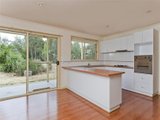 https://images.listonce.com.au/custom/160x/listings/30-eleanor-drive-campbells-creek-vic-3451/305/00616305_img_07.jpg?HeFG36_s28c