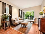 https://images.listonce.com.au/custom/160x/listings/30-florence-avenue-kew-vic-3101/051/01685051_img_04.jpg?2IyiF-pGD44