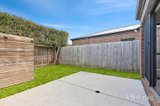 https://images.listonce.com.au/custom/160x/listings/30-glenfine-avenue-hamlyn-heights-vic-3215/242/01923242_img_06.jpg?tPdilHwpOSU