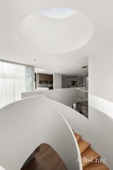 https://images.listonce.com.au/custom/160x/listings/30-halley-avenue-camberwell-vic-3124/817/01973817_img_13.jpg?i58q4Rn_fBE