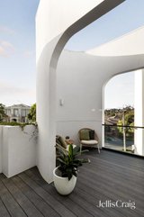 https://images.listonce.com.au/custom/160x/listings/30-halley-avenue-camberwell-vic-3124/817/01973817_img_15.jpg?6pnpobkRhT8