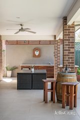 https://images.listonce.com.au/custom/160x/listings/30-halliday-street-mount-waverley-vic-3149/664/01922664_img_19.jpg?HPv4Q51VVGc