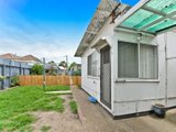 https://images.listonce.com.au/custom/160x/listings/30-hambleton-street-albert-park-vic-3206/400/01087400_img_07.jpg?1EjmLJQsSiw