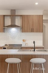 https://images.listonce.com.au/custom/160x/listings/30-harker-street-healesville-vic-3777/806/01935806_img_05.jpg?CzSn1KURVlE