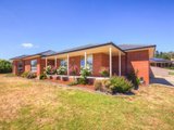 https://images.listonce.com.au/custom/160x/listings/30-harrier-drive-invermay-park-vic-3350/853/01575853_img_01.jpg?s5HZxnC_C9U
