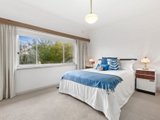 https://images.listonce.com.au/custom/160x/listings/30-henshall-road-strathmore-vic-3041/390/00847390_img_06.jpg?98AqEQzvaoc