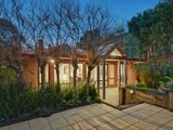 https://images.listonce.com.au/custom/160x/listings/30-laver-street-kew-vic-3101/371/00699371_img_03.jpg?YKDu7jcu6Vs