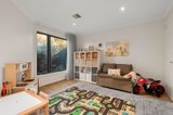 https://images.listonce.com.au/custom/160x/listings/30-le-grew-street-croydon-vic-3136/896/01719896_img_09.jpg?Xm1v8E2eKtk
