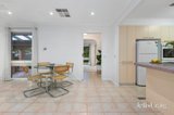 https://images.listonce.com.au/custom/160x/listings/30-leslie-street-elsternwick-vic-3185/843/01872843_img_08.jpg?N8olYDDzjbM