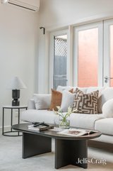 https://images.listonce.com.au/custom/160x/listings/30-lyndhurst-street-richmond-vic-3121/879/01796879_img_06.jpg?m9PLP1ldI6A