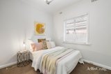 https://images.listonce.com.au/custom/160x/listings/30-lysbeth-street-mckinnon-vic-3204/033/01753033_img_08.jpg?HVEMNcr5G7U