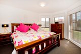 https://images.listonce.com.au/custom/160x/listings/30-malinda-crescent-bell-park-vic-3215/221/01699221_img_05.jpg?iXibEGcfuCg
