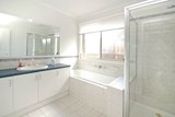https://images.listonce.com.au/custom/160x/listings/30-malinda-crescent-bell-park-vic-3215/221/01699221_img_08.jpg?aPR5KdzDRBc