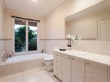 https://images.listonce.com.au/custom/160x/listings/30-monckton-road-templestowe-vic-3106/050/01651050_img_18.jpg?vZiJ3l4LKSw