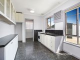 https://images.listonce.com.au/custom/160x/listings/30-montasell-avenue-deer-park-vic-3023/957/01202957_img_03.jpg?yeE1iZogpd4