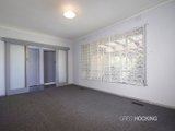 https://images.listonce.com.au/custom/160x/listings/30-montasell-avenue-deer-park-vic-3023/957/01202957_img_06.jpg?3KaaKe_kLtw