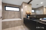 https://images.listonce.com.au/custom/160x/listings/30-paschal-street-bentleigh-vic-3204/479/01902479_img_12.jpg?WyXtCWW1Ng0