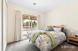 https://images.listonce.com.au/custom/160x/listings/30-peart-court-lovely-banks-vic-3213/134/01922134_img_13.jpg?2doGI-QaIeg