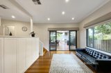 https://images.listonce.com.au/custom/160x/listings/30-pine-avenue-briar-hill-vic-3088/902/01101902_img_04.jpg?glL2xddBQ68